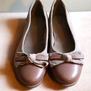 Clarks Leather/Suede Bow Flats